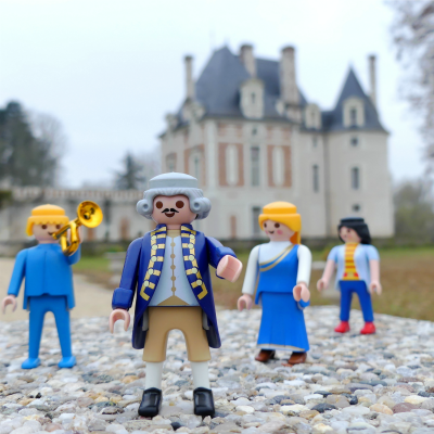 Des Playmobil, dont un Philippe de Béthune, sur fond de château flouté