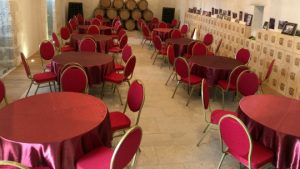 Salle Robert de Courtenay château de Selles sur Cher tables rondes